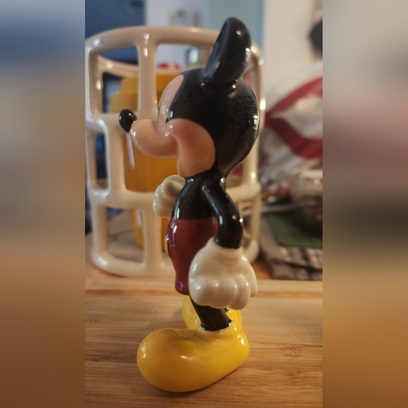 Mickey and Minnie Vintage Figurines - Picture 9 of 9